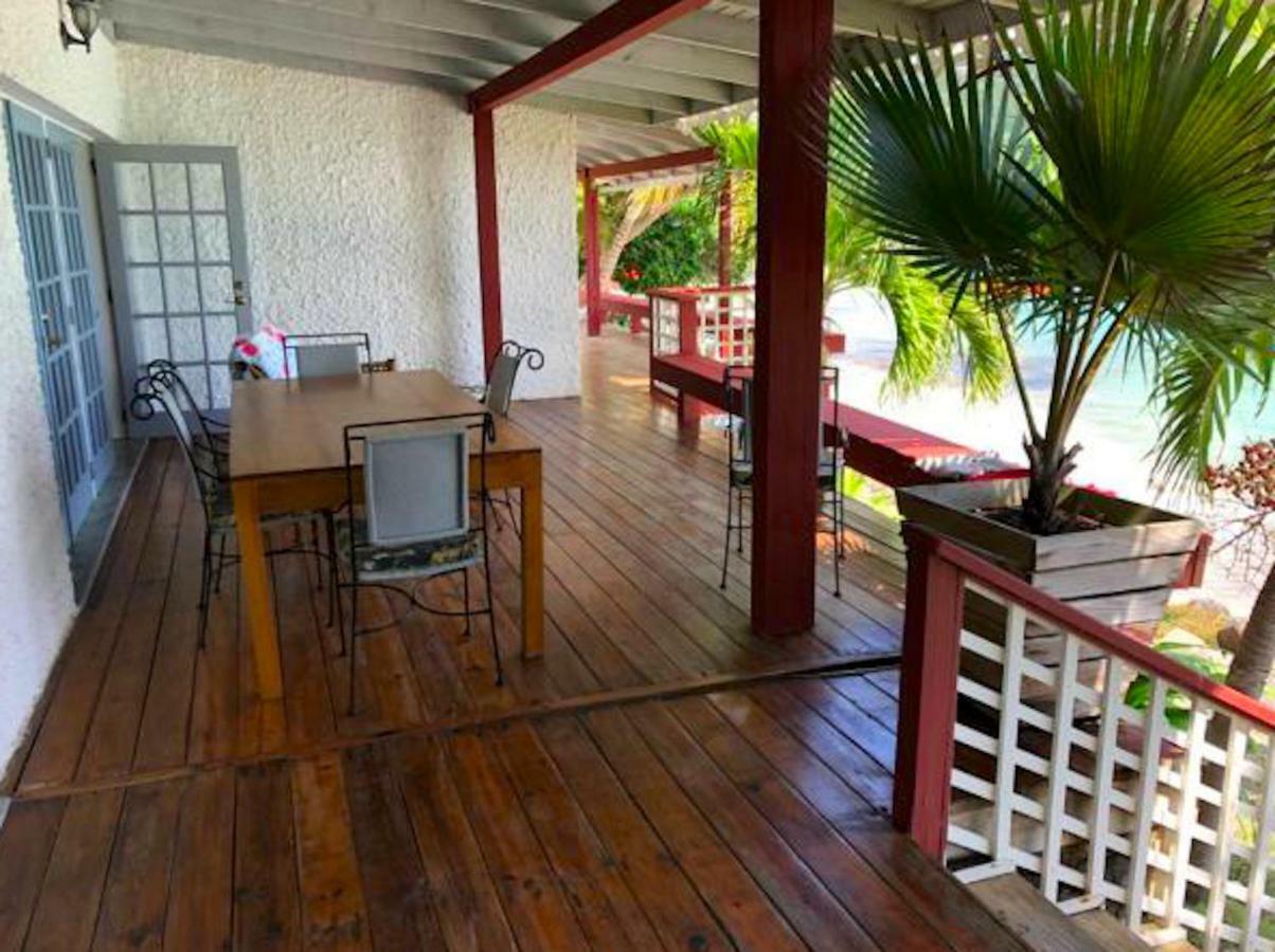Bequia Beachfront Villa Hotel Friendship المظهر الخارجي الصورة
