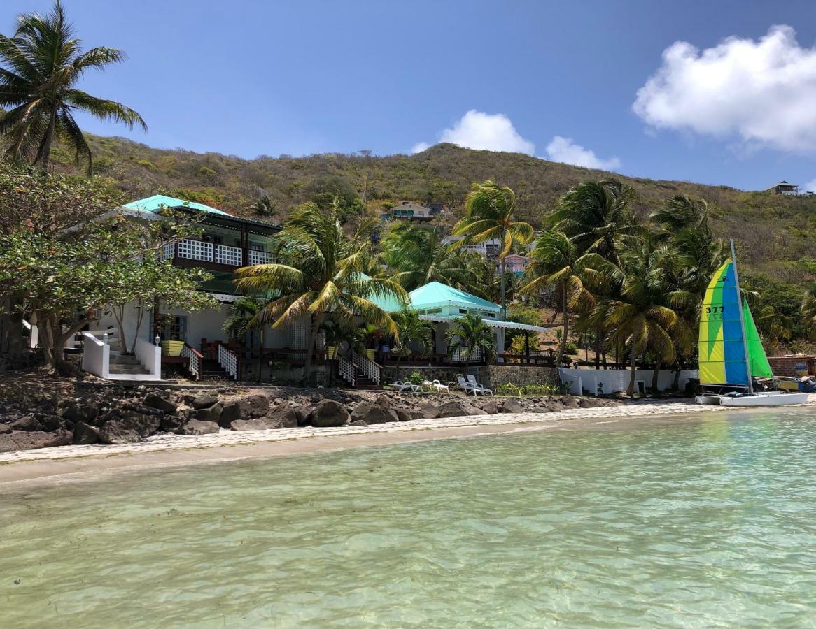 Bequia Beachfront Villa Hotel Friendship المظهر الخارجي الصورة